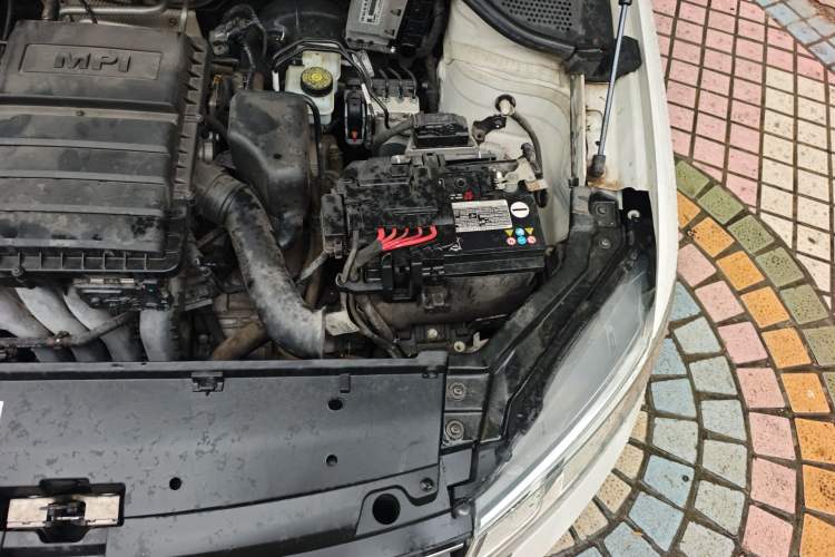 Used Volkswagen Santana 2019 1.5L Automatic Comfort Edition China V Standard Engine Bay Left