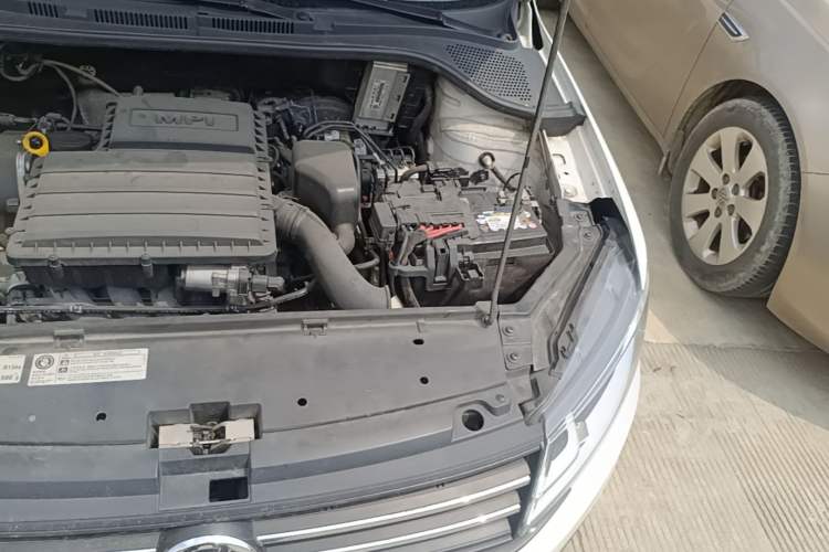 Used Volkswagen Santana 2019 1.5L Automatic Fashion Edition China VI Engine Bay Left