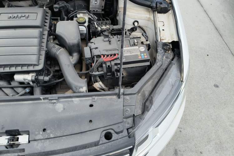 Used Volkswagen Santana 2019 1.5L Automatic Fashion Edition China VI Engine Bay Left