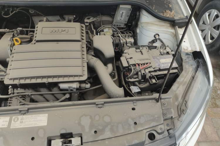 Used Volkswagen Santana 2019 1.5L Manual Fashion Edition China VI Standard Engine Bay Left