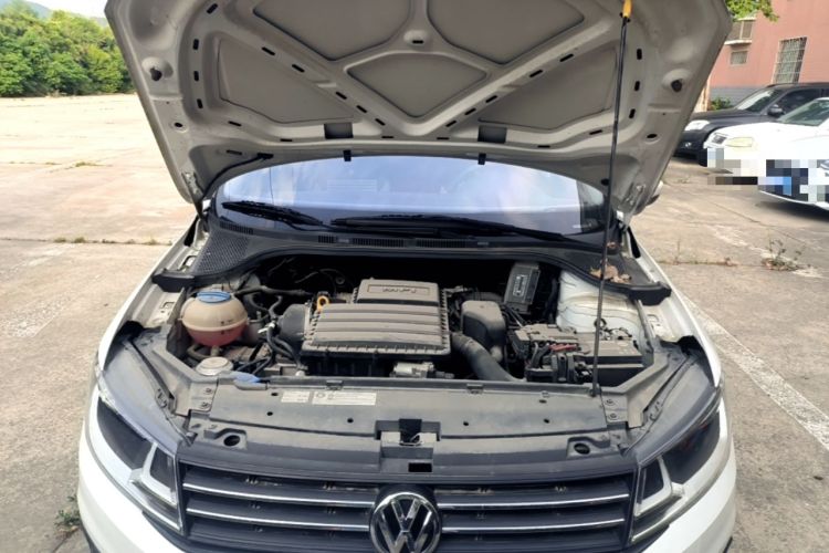 Used Volkswagen Santana 2019 1.5L Manual Fashion Edition China VI Standard Engine Bay