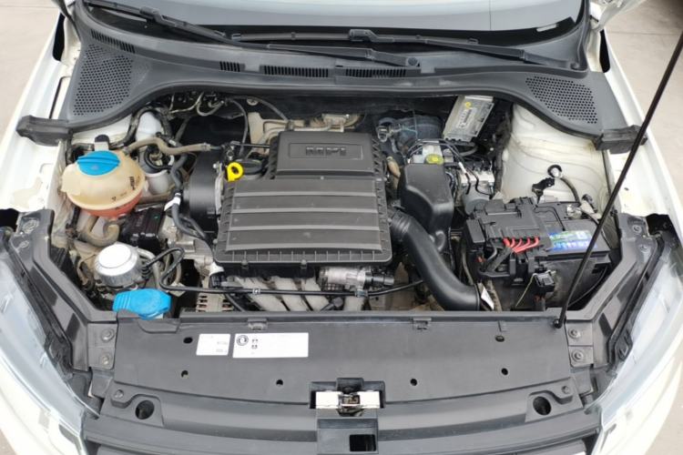 Used Volkswagen Santana 2019 1.5L Manual Fashion Edition China VI Standard Engine Bay