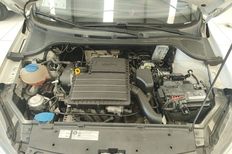 Used Volkswagen Santana 2019 1.5L Automatic Fashion Edition China VI Engine Bay