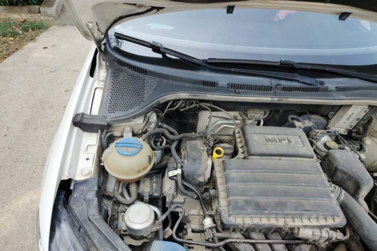 Used Volkswagen Santana 2019 1.5L Automatic Fashion Edition China VI Engine Bay Right
