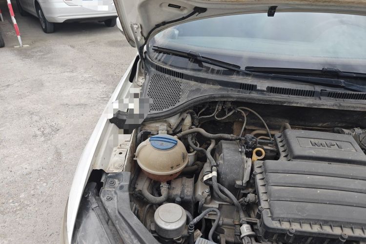 Used Volkswagen Santana 2019 1.5L Manual Fashion Edition China VI Standard Engine Bay Right