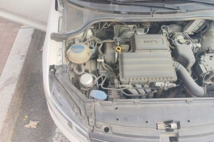 Used Volkswagen Santana 2019 1.5L Automatic Comfort Edition China VI Standard Engine Bay Right