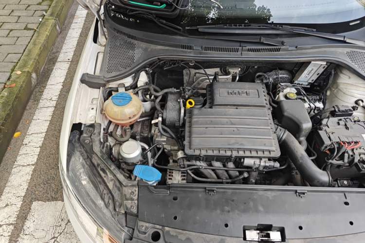 Used Volkswagen Santana 2019 1.5L Automatic Fashion Edition China VI Engine Bay Right