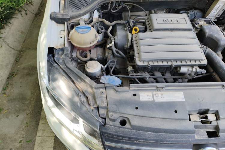 Used Volkswagen Santana 2019 1.5L Manual Fashion Edition China VI Standard Engine Bay Right