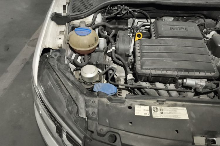 Used Volkswagen Santana 2019 1.5L Automatic Comfort Edition China VI Standard Engine Bay Right
