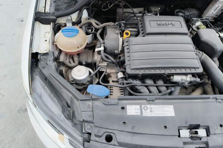 Used Volkswagen Santana 2019 1.5L Automatic Fashion Edition China VI Engine Bay Right