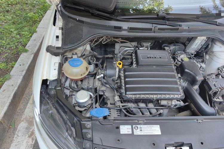 Used Volkswagen Santana 2019 1.5L Manual Fashion Edition China VI Standard Engine Bay Right