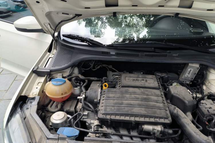 Used Volkswagen Santana 2019 1.5L Automatic Fashion Edition China VI Engine Bay Right