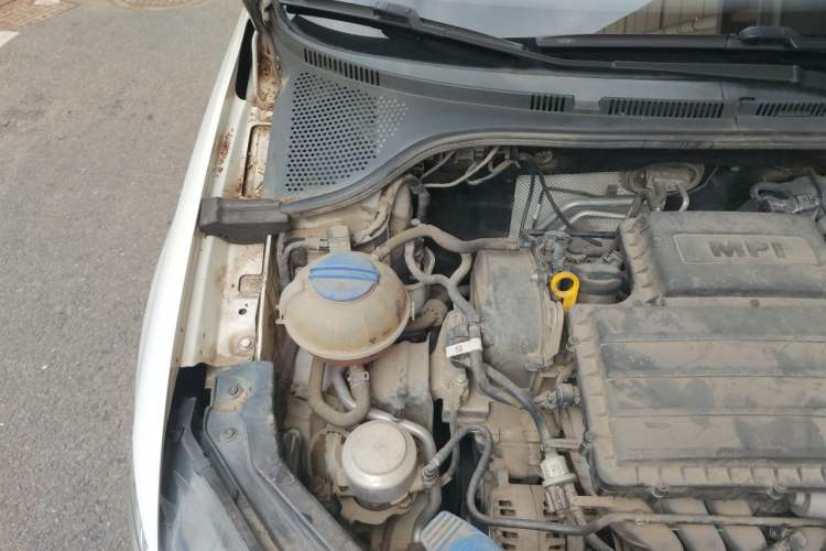 Used Volkswagen Santana 2019 1.5L Manual Fashion Edition China VI Standard Engine Bay Right