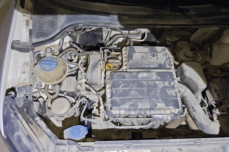 Used Volkswagen Santana 2019 1.5L Automatic Fashion Edition China VI Engine Bay Right