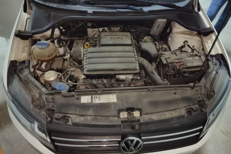 Used Volkswagen Santana 2019 1.5L Manual Fashion Edition China VI Standard Engine Bay