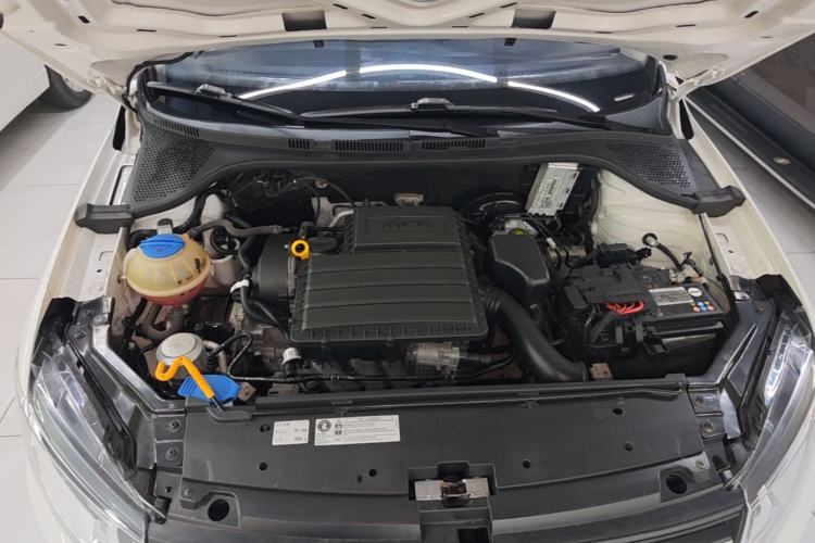 Used Volkswagen Santana 2019 1.5L Automatic Fashion Edition China VI Engine Bay
