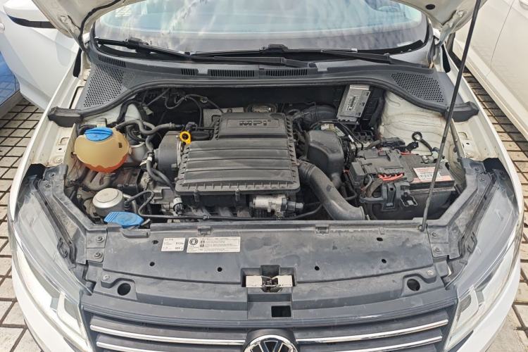 Used Volkswagen Santana 2019 1.5L Automatic Fashion Edition China VI Engine Bay