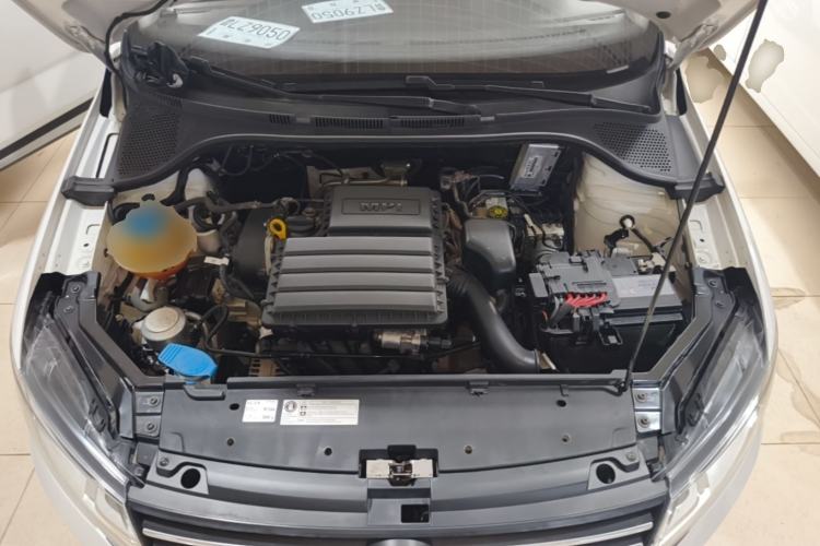 Used Volkswagen Santana 2019 1.5L Manual Fashion Edition China VI Standard Engine Bay