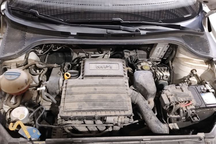 Used Volkswagen Santana 2019 1.5L Manual Fashion Edition China VI Standard Engine Bay