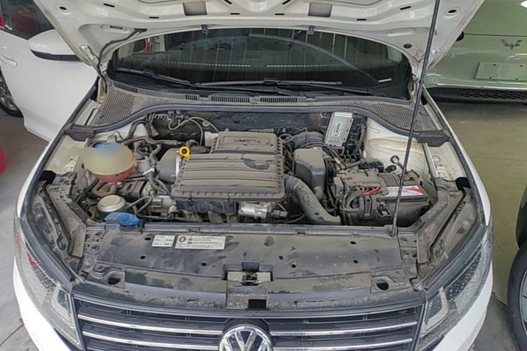 Used Volkswagen Santana 2019 1.5L Automatic Fashion Edition China VI Engine Bay