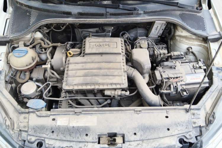 Used Volkswagen Santana 2019 1.5L Automatic Fashion Edition China VI Engine Bay