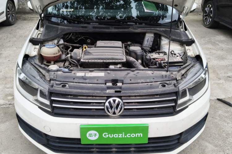 Used Volkswagen Santana 2019 1.5L Automatic Fashion Edition China VI Engine Bay