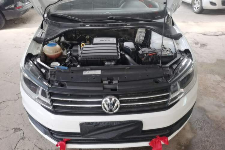 Used Volkswagen Santana 2019 1.5L Manual Fashion Edition China VI Standard Engine Bay