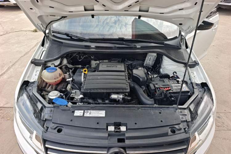 Used Volkswagen Santana 2019 1.5L Automatic Fashion Edition China VI Engine Bay