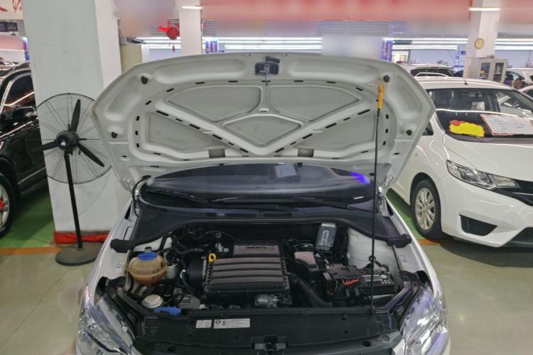 Used Volkswagen Santana 2019 1.5L Manual Fashion Edition China VI Standard Engine Bay