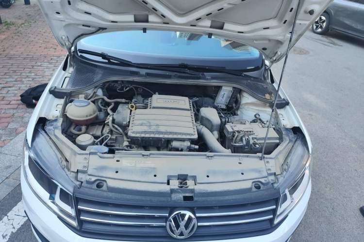 Used Volkswagen Santana 2019 1.5L Manual Fashion Edition China VI Standard Engine Bay