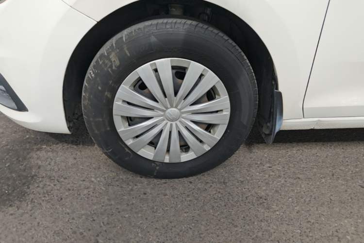 Used Volkswagen Santana 2019 1.5L Automatic Fashion Edition China VI Exterior 2