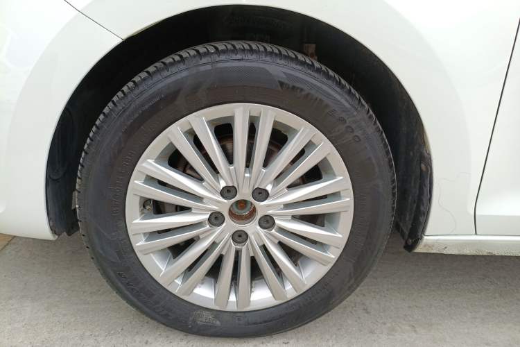 Used Volkswagen Santana 2019 1.5L Manual Comfort Edition China VI Standard Exterior 4