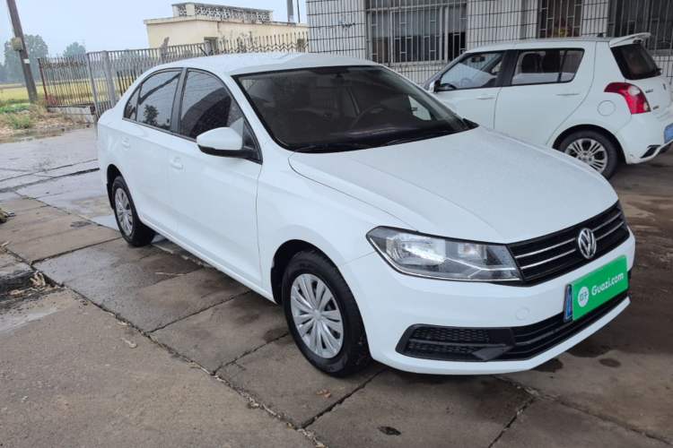 Used Volkswagen Santana 2019 1.5L Manual Fashion Edition China VI Standard Front Right 45 Deg