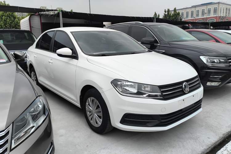 Used Volkswagen Santana 2019 1.5L Manual Fashion Edition China VI Standard Front Right 45 Deg