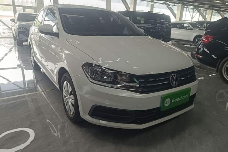 Used Volkswagen Santana 2019 1.5L Automatic Comfort Edition China VI Standard Front Right 45 Deg