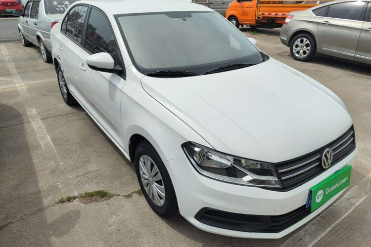 Used Volkswagen Santana 2019 1.5L Manual Fashion Edition China VI Standard Front Right 45 Deg