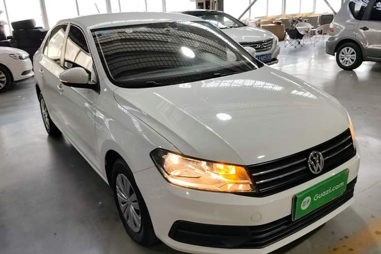 Used Volkswagen Santana 2019 1.5L Manual Fashion Edition China VI Standard Front Right 45 Deg