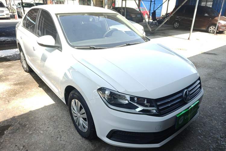 Used Volkswagen Santana 2019 1.5L Manual Fashion Edition China VI Standard Front Right 45 Deg