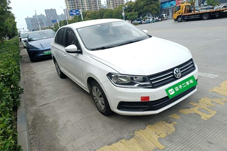 Used Volkswagen Santana 2019 1.5L Manual Fashion Edition China VI Standard Front Right 45 Deg