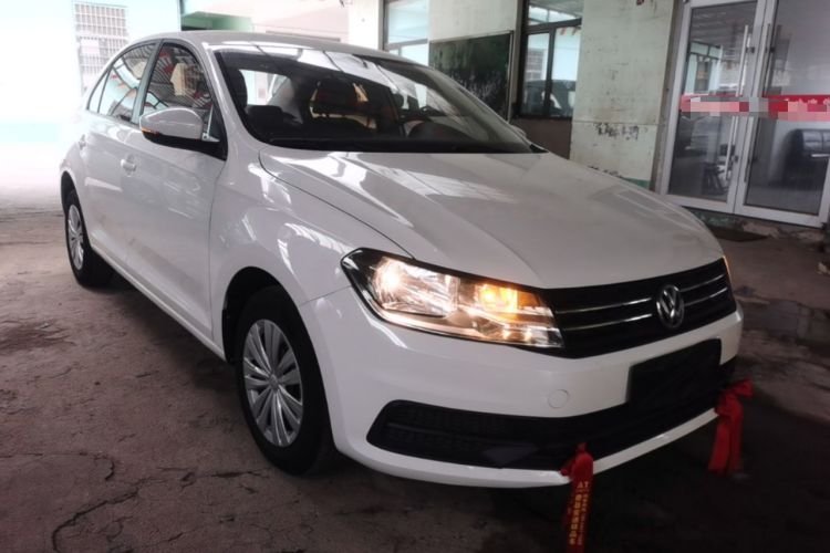 Used Volkswagen Santana 2019 1.5L Manual Fashion Edition China VI Standard Front Right 45 Deg
