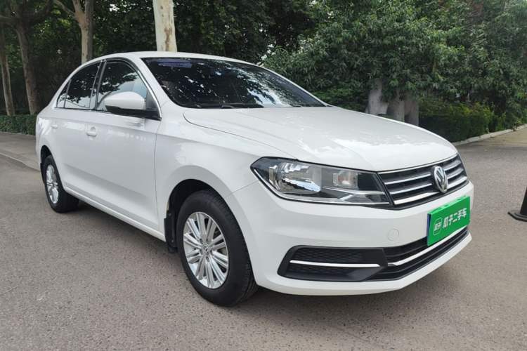 Used Volkswagen Santana 2019 1.5L Manual Fashion Edition China VI Standard Front Right 45 Deg