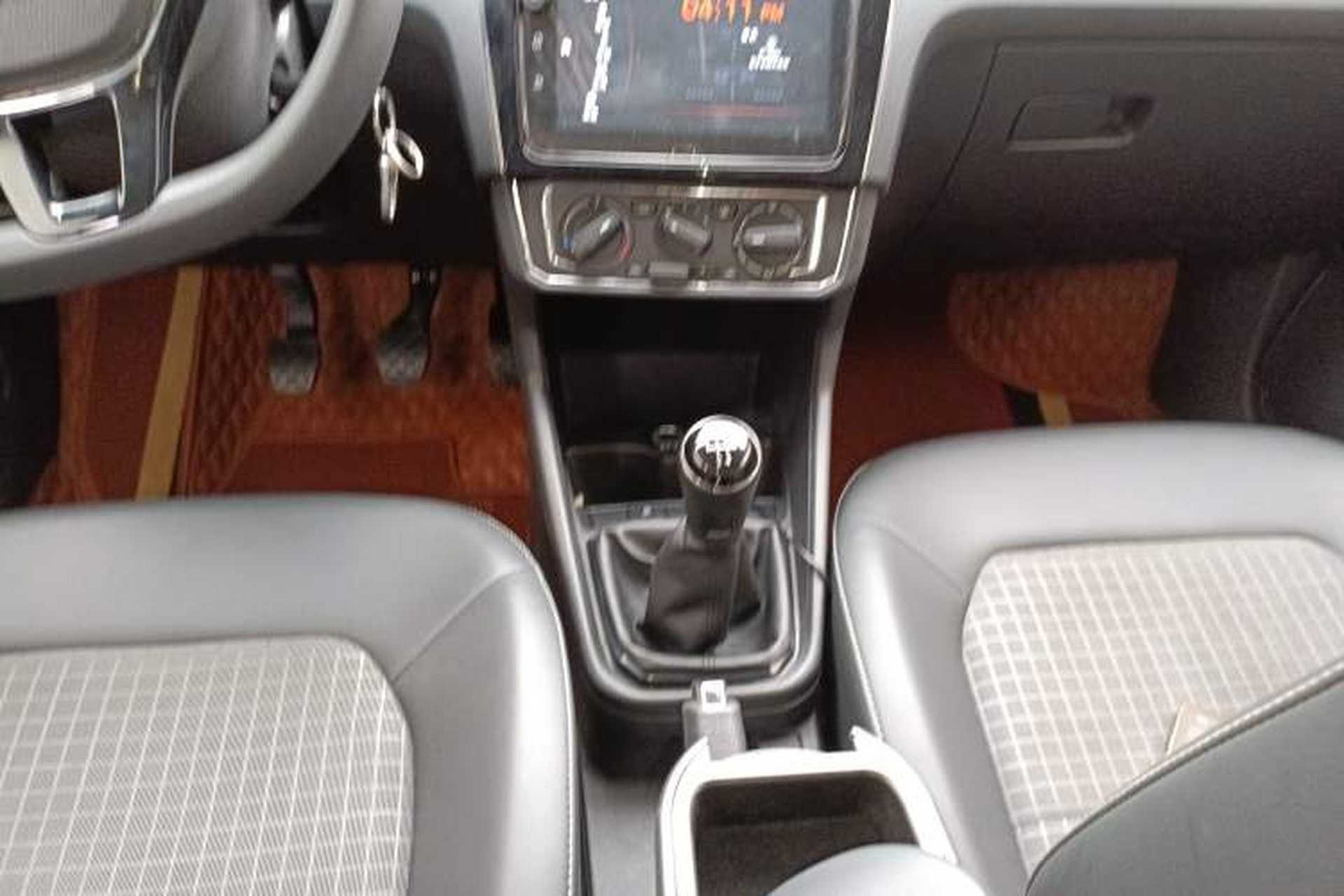 Used Volkswagen Santana 2019 1.5L Manual Comfort Edition China VI Standard Gear Lever