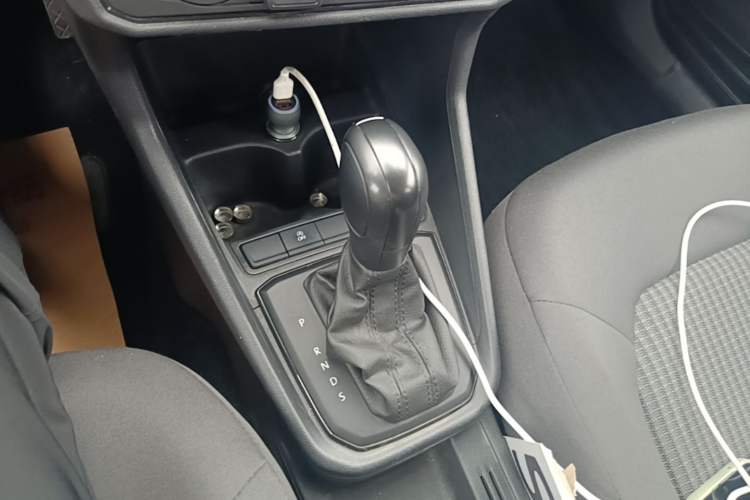 Used Volkswagen Santana 2019 1.5L Automatic Fashion Edition China VI Gear Lever