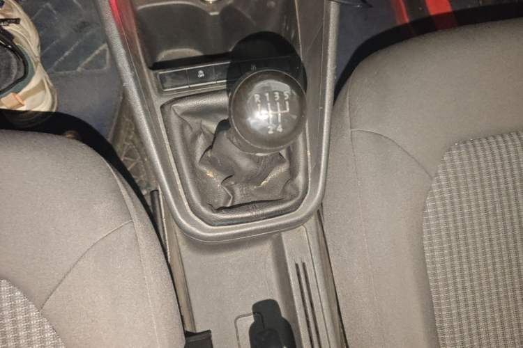 Used Volkswagen Santana 2019 1.5L Manual Fashion Edition China VI Standard Gear Lever