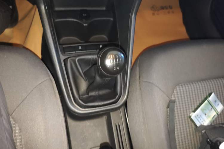Used Volkswagen Santana 2019 1.5L Manual Fashion Edition China VI Standard Gear Lever
