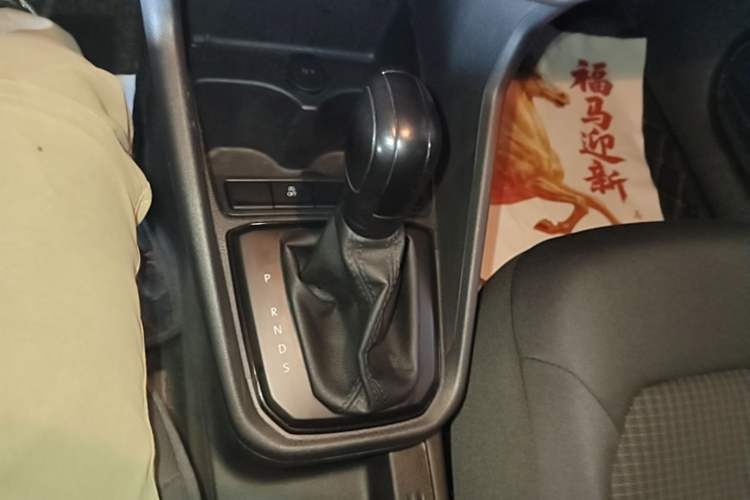 Used Volkswagen Santana 2019 1.5L Automatic Fashion Edition China VI Gear Lever