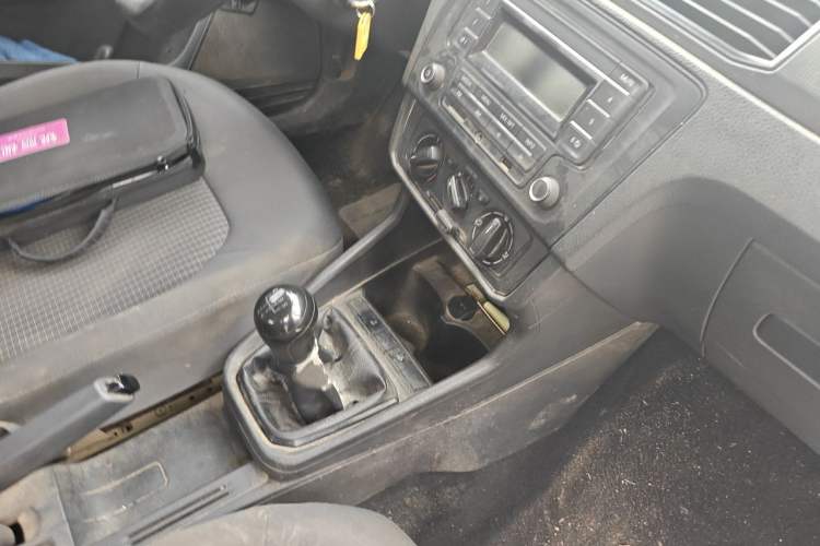 Used Volkswagen Santana 2019 1.5L Manual Fashion Edition China VI Standard Gear Lever