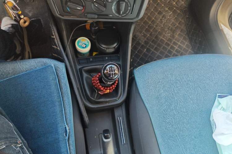 Used Volkswagen Santana 2019 1.5L Manual Fashion Edition China VI Standard Gear Lever