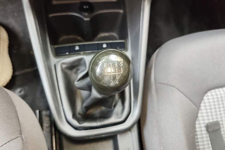 Used Volkswagen Santana 2019 1.5L Manual Fashion Edition China VI Standard Gear Lever
