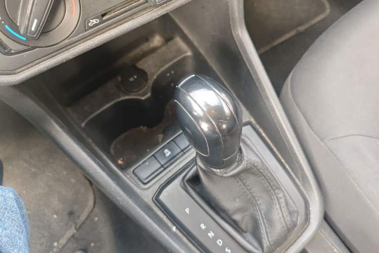 Used Volkswagen Santana 2019 1.5L Automatic Fashion Edition China VI Gear Lever
